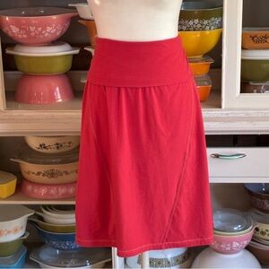 The North Face Flash Dry Dayward Skirt in Pretty Red - Size Large